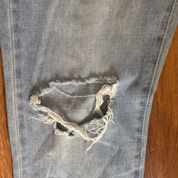 Just Black Women's Light Blue Ripped Straight Leg Jeans Size 26 - Picture 4 of 11